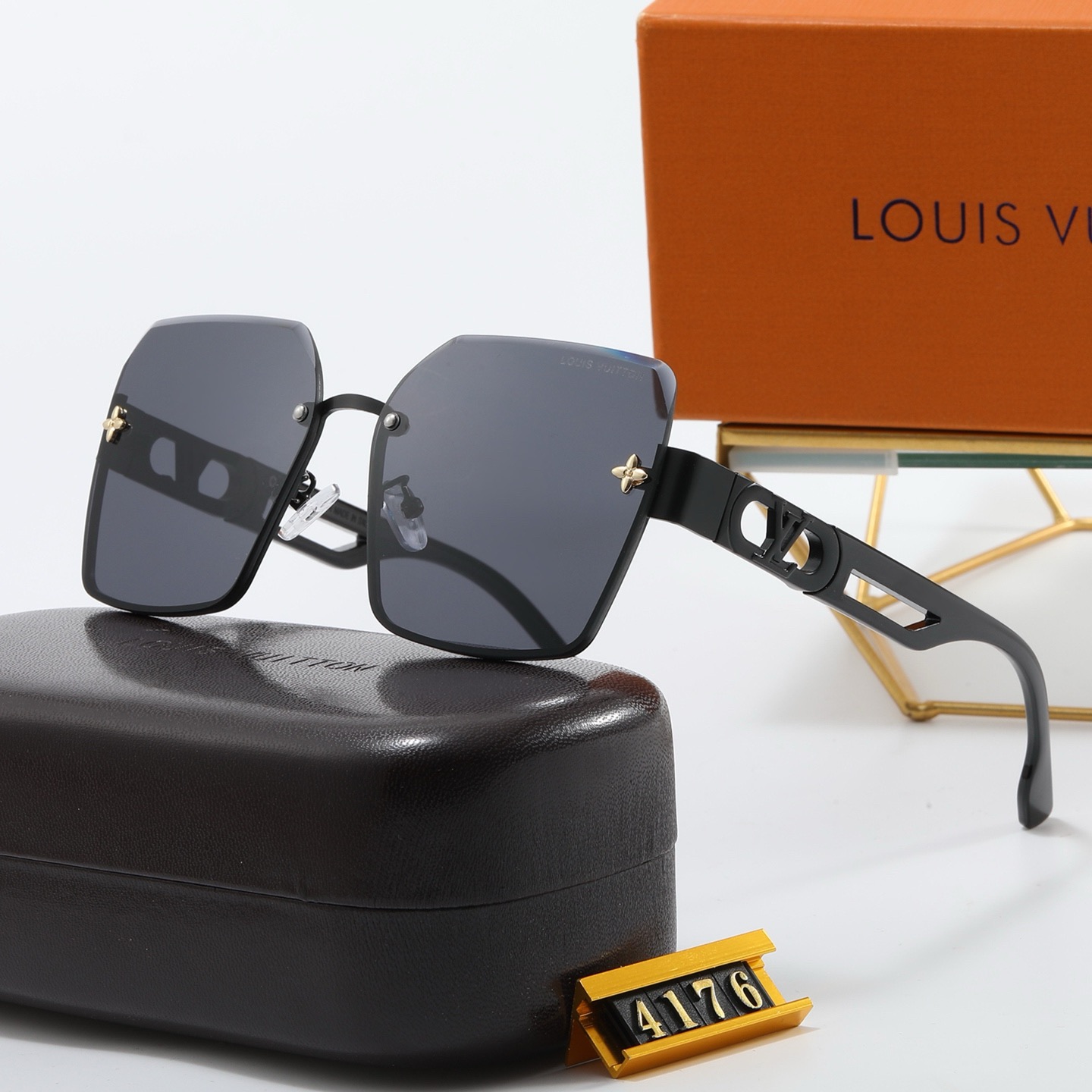 Louis Vuitton sunglasses-LV115631D